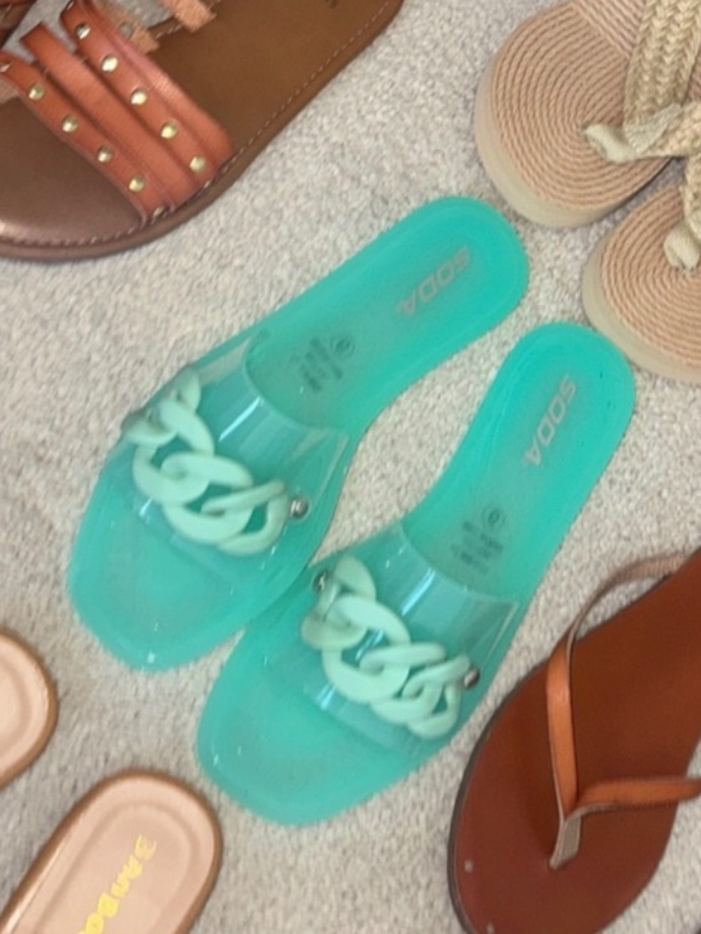 Soda Teal Jelly Slides with Chunky Chain Accent - Women